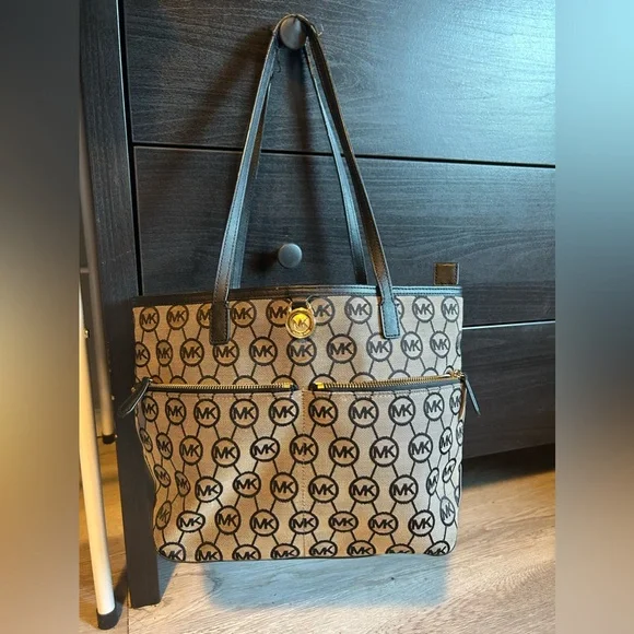KORS Michael Kors | Bags | Michael Kors Preowned Authentic  display picture 1